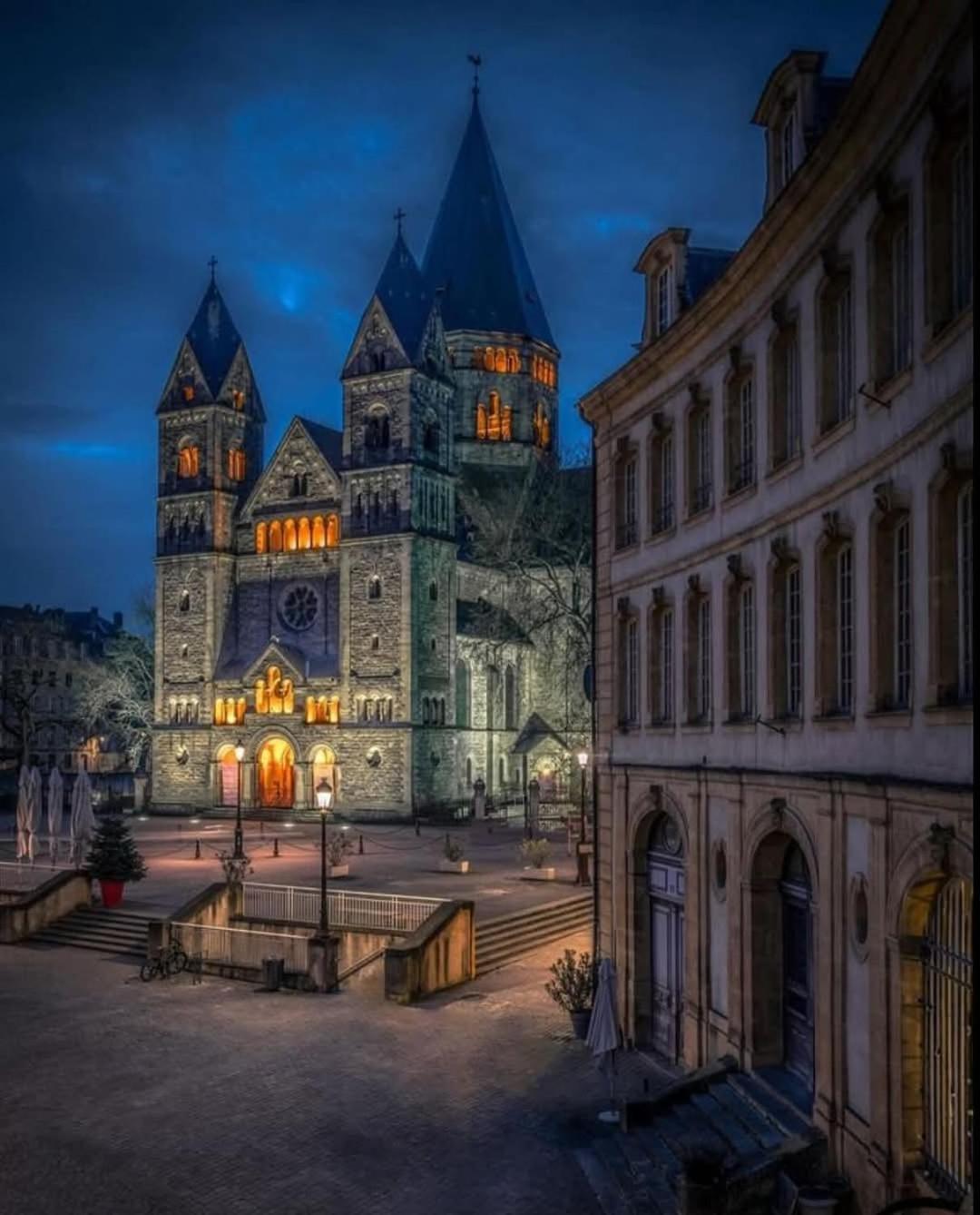 F2 65M2 Parking Prive Avec Une Belle Vue Metz Luaran gambar